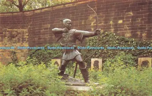 R726000 Nottingham Robin Hoods Statue Castle Grounds