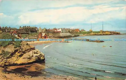 R727270 Cullercoats The Bay Printed in Great Britian