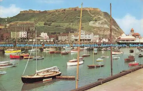 R727459 Scarborough The Harbour Printed in Great Britain