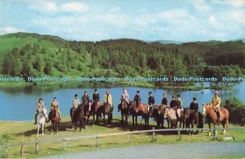 R728015 Pony Trekker in Tarn Hows Jarrold Sanderson und Dixon PM Keswick Cumber