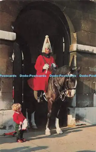 R728346 London Mounted Sentry in Whitehall Die fotografische Grußkarte Natura