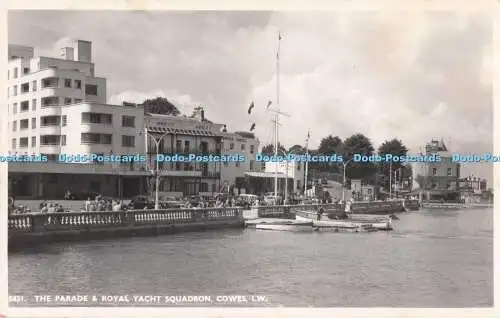 R724614 I W Cowes The Parade and Royal Yacht Squadron Nigh Ventnor Echtfoto Po