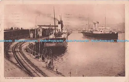 R724511 Folkestone Harbour 1922