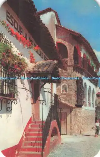 R729170 Gro School of Fine Arts at Taxco Lito Juventud Cristacolor