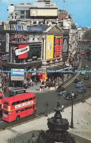 R729437 London Statue of Eros Piccadilly Circus The Photographic Greeting Card N