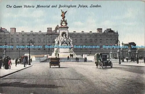 R729585 London The Queen Victoria Memorial and Buckingham Palace Solomon Bros Fi