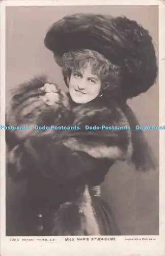 R729825 Miss Marie Studholme Johnston and Hoffmann Rotary Photo PM Leeds 1904