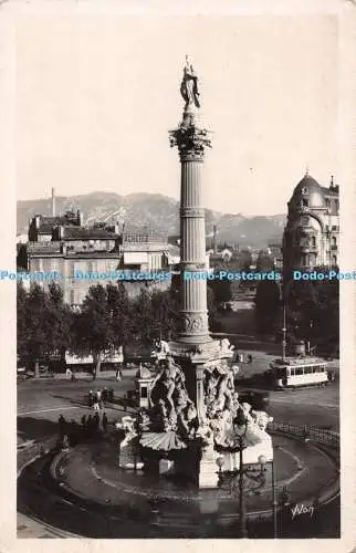 R528464 Marseille Place Castellane et fontaine Cantini Yvon