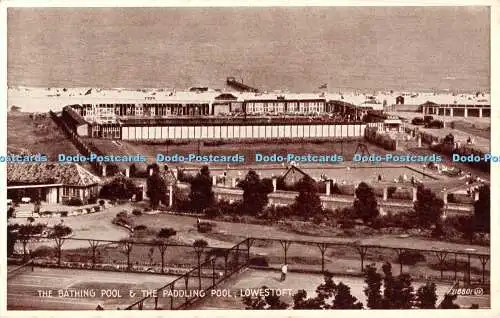 R532886 Lowestoft The Bathing Pool and The Planschbecken Valentine