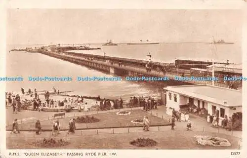 R535455 R M S Queen Elizabeth vorbei Ryde Pier I W D577 Dean Bay Serie 1952