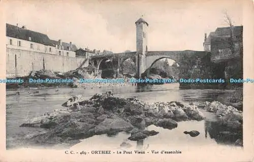 R539269 Orthez Le Pont Vieux Vue d Ensemble