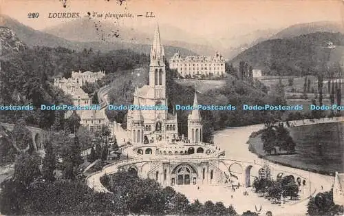 R539761 220 Lourdes Vue plongeante LL Levy Fils 1917