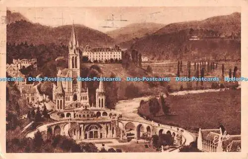 R539763 Lourdes 805 Vue plongeante sur la Basilique et la Vallee du Gave Pyrenee