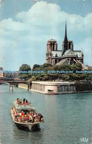 R542439 Paris Notre Dame Chantal Iris Mexichrome