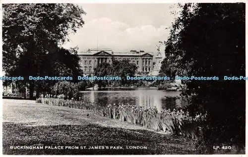 R547330 Buckingham Palace from St Jamess Park London LP 420 Lansdowne Publishing