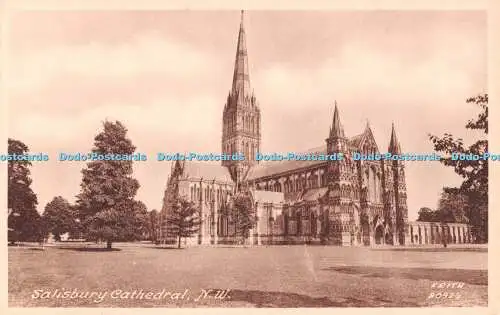 R543077 Salisbury Cathedral F Frith Postkarte