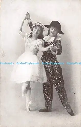 R549780 Little Emmie and Mary East West Home Best Bamber