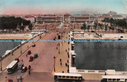 R550124 3 Paris Vue panoramique Le Pont et la Place de la Concorde O P Paris 195