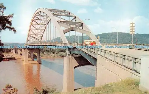 R543786 Fort Henry Bridge überspannt Ohio River bei Wheeling West Virginia Paul M P