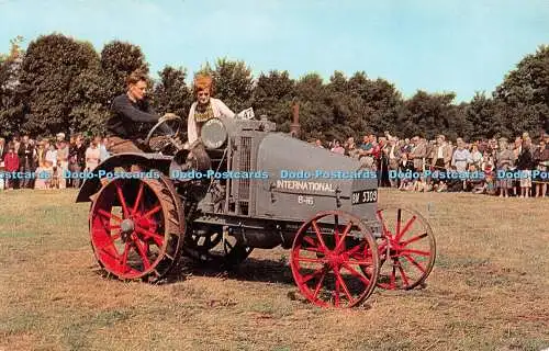 R543878 1919 International Tractor Salmon