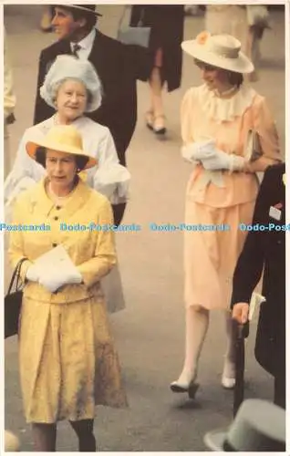 R546429 Lady Diana Spencer mit der Königin und der Königinmutter in Ascot Prescott