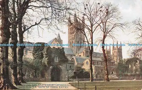 R551195 Kathedrale von Canterbury und N E Tor des dunklen Eingangs The Photochrom Celesque