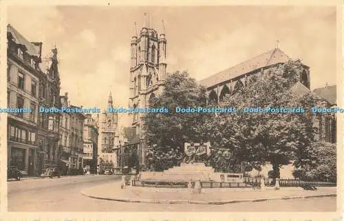 R556611 Gand Gent La Cathedrale St Bavon et le monument des Freres Van Eyck Ern