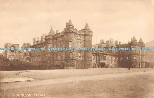 R555382 Holyrood Palace
