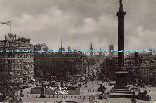 R556895 Trafalgar Square London H V Photolet Serie London Serie 8