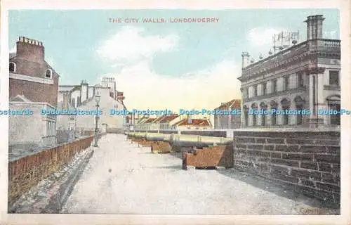 R553493 Londonderry The City Walls D und D G