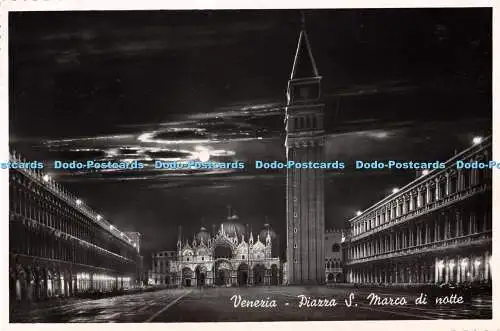 R553526 Venezia Piazza S Marco di Notte B S V