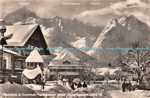 R554281 Marktplatz in Garmisch Partenkirchen gegen Zugspitzgruppe H Huber Postka