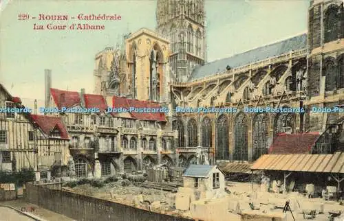 R559482 Kathedrale von Rouen La Cour d Albane