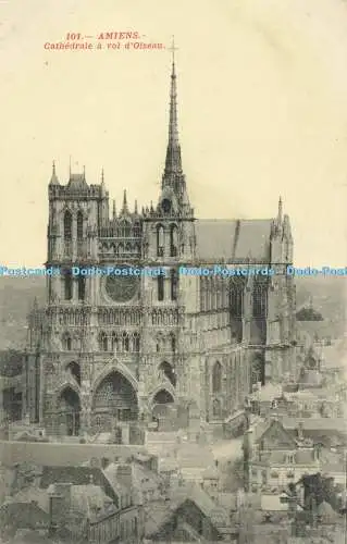 R558774 Amiens Cathedrale a vol d Oiseau L Caron