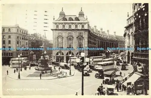 R560847 London Piccadilly Circus 1949