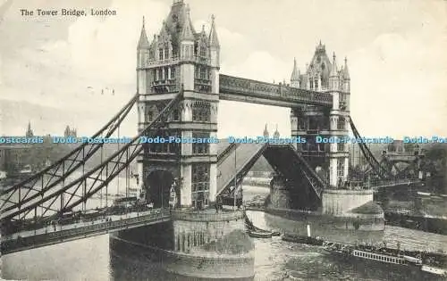 R560949 London The Tower Bridge 1913