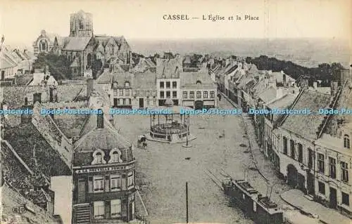 R562209 Cassel L Eglise et la Place E Le Deley