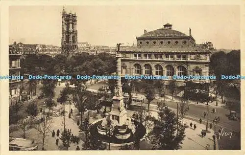 R562221 Paris En Flanant Place du Chatelet Tour St Jacques et Theatre Sarah Bern