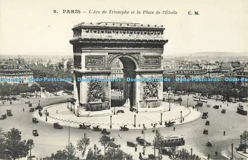 R562281 Paris L Arc de Triomphe et la Place de l Etoile Edition Artistique C M