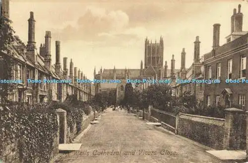 R561395 Wells Cathedral and Vicars Close F Frith No 55155