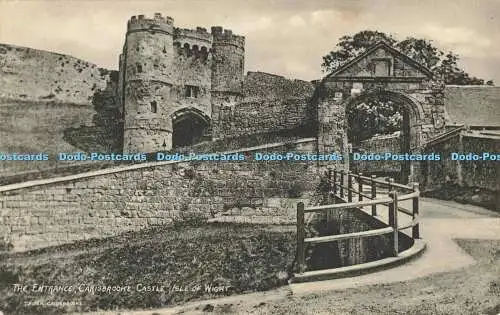 R562647 Eingang Carisbrooke Castle Isle of Wight T Piper