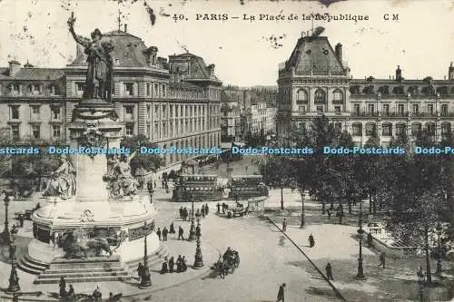 R562933 40 Paris La Place de la Republique C M 1909 C Malcuit