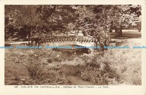 R562019 Palais de Versailles Hameau du Petit Trianon Le Pont Des Musees Nationau