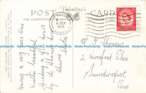 R563697 Schloss Windsor von der Themse Valentine Art Farbe E W Trick 1959