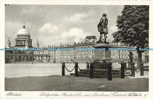 R563891 Potsdam Lustgarten Stadtschloss mit Denkmal Friedrich Wilhelm I Robert H