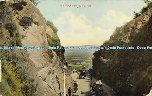 R564229 Malvern The Wyche Pass Tilley