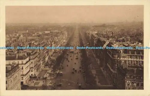 R564458 Les Petits Tableaux de Paris L Avenue des Champs Elysees Mona