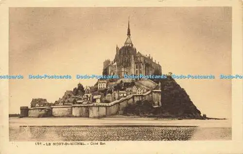 R566904 195 Le Mont St Michel Cote Est Laurent Nel