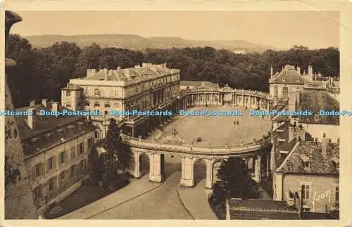 R568758 24 Nancy M et M Hemicycle de la Carriere Place du palais du Gouvernement