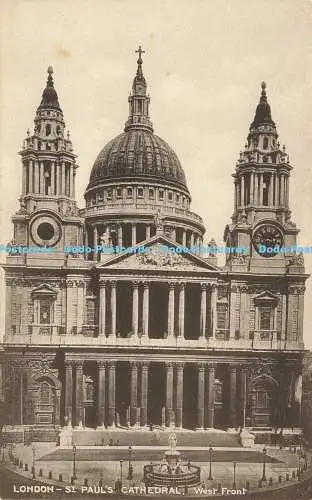 R568872 London St Pauls Cathedral West Front London Stereoscopic Companys Serie